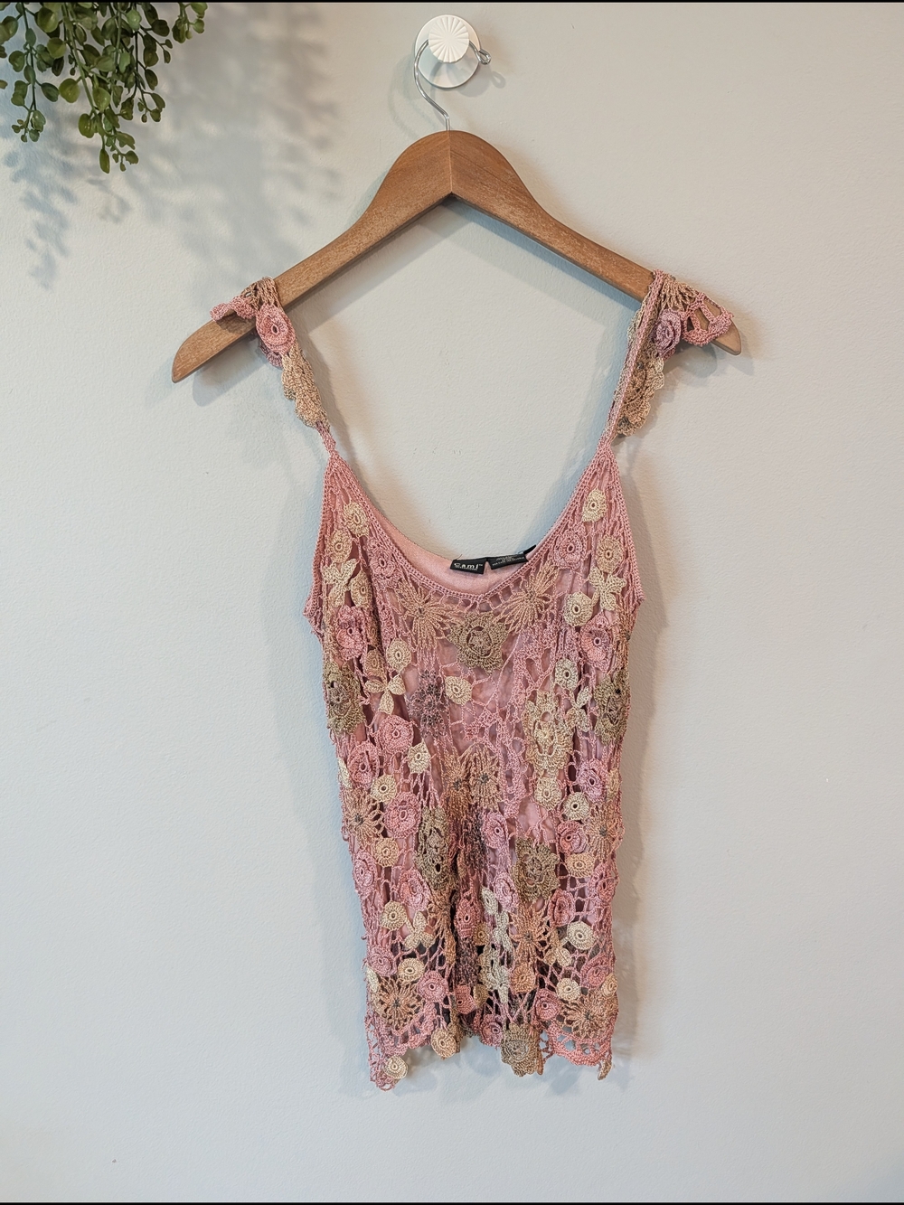 Cami Intern Boho Crochet Lace Pink & Beige Tank Top Sz M